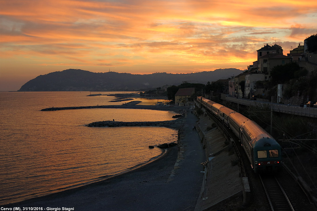 Riviera dei Fiori, l'ultimo binario. - Cervo.