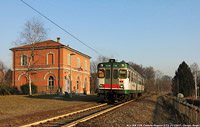 L'automotrice in stazione - Casletto-Rogeno.