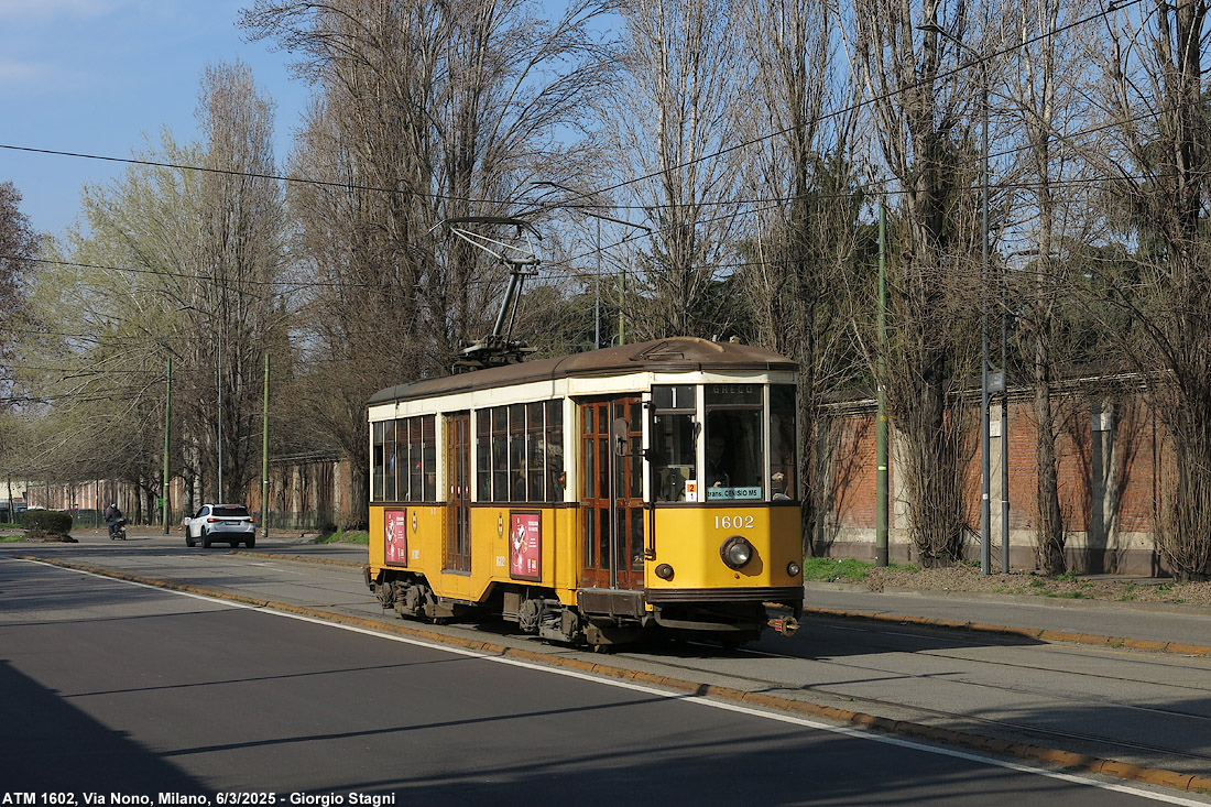 Tram 2025, molto colorati - Via Luigi Nono.