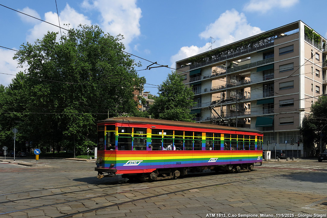 Tram 2025, molto colorati - C.so Sempione.