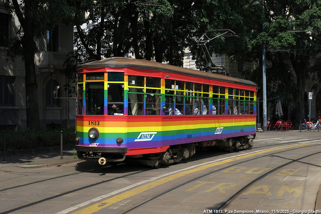 Tram 2025, molto colorati - P.za Sempione.