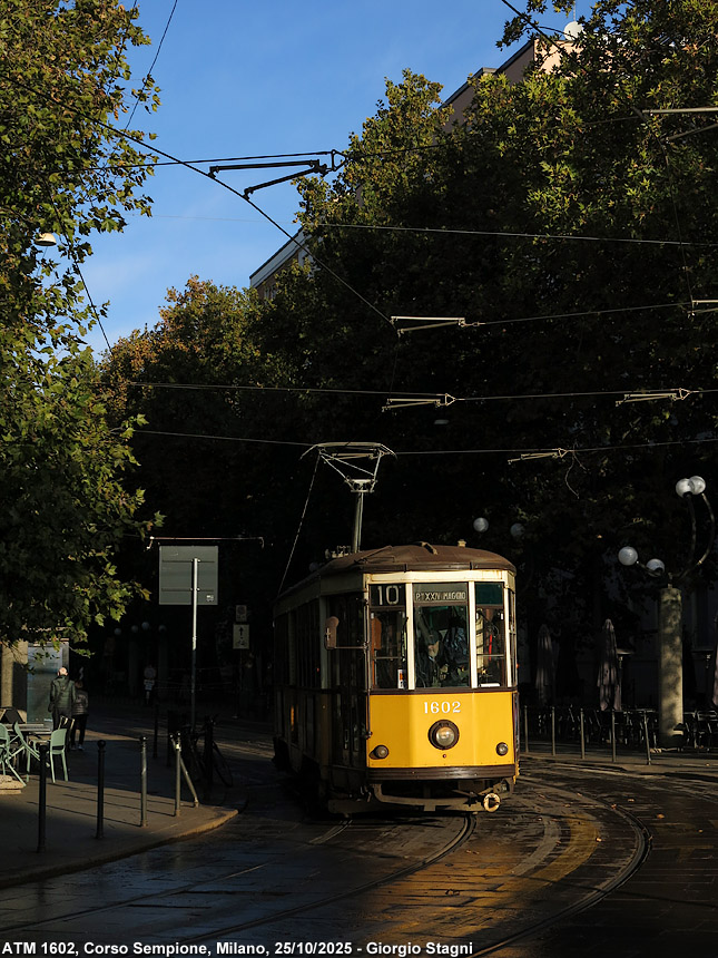 Tram 2025, molto colorati - C.so Sempione.