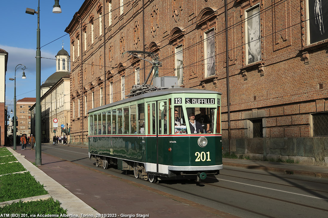 Tram storici d'autunno - Via Accademia Albertina.