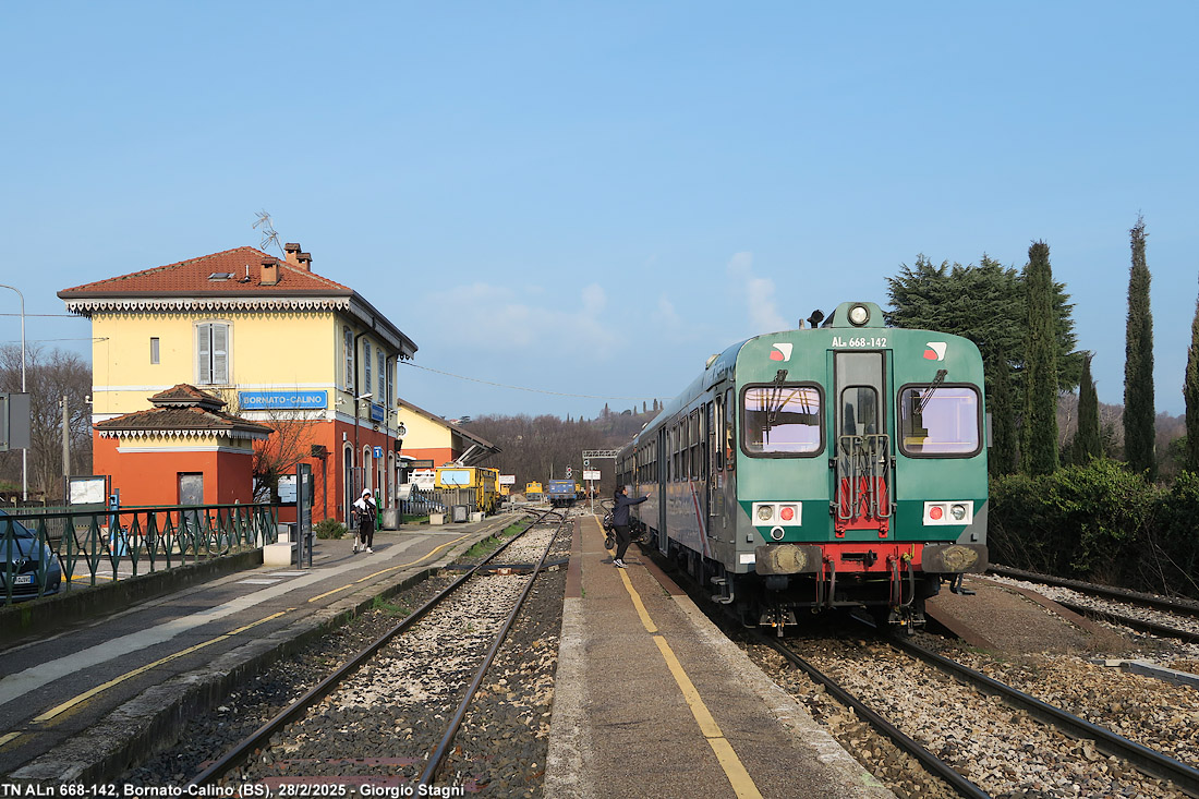 Ancora lungo il lago - Bornato.