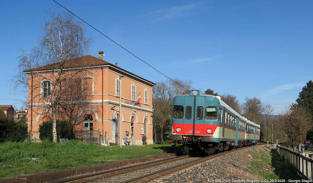 Azzurro sulla Como-Lecco - Casletto-Rogeno.