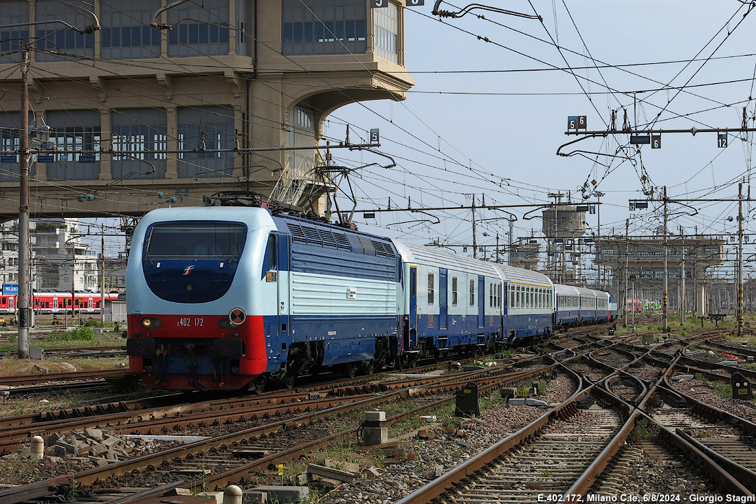 Il nuovo Treno Azzurro - Milano Centrale.