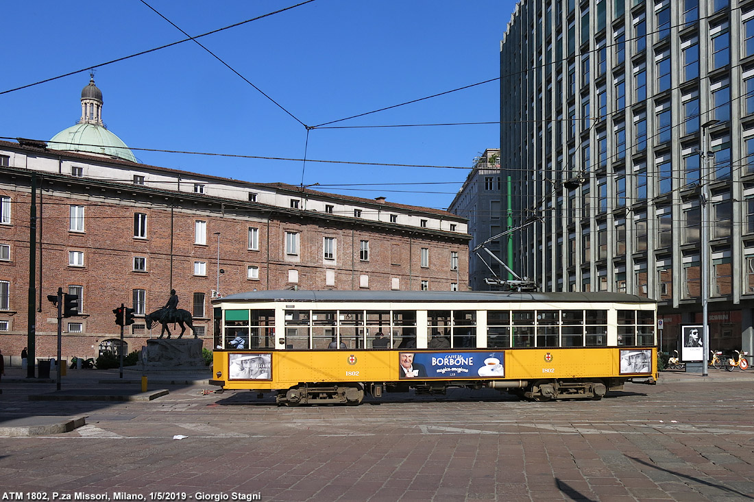 Primo maggio a Milano - P.za Missori.