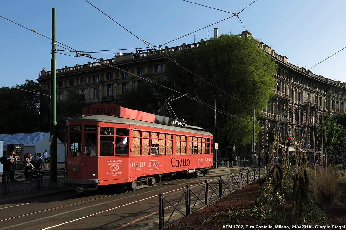 Design Week & Tram Corallo - P.za Castello.