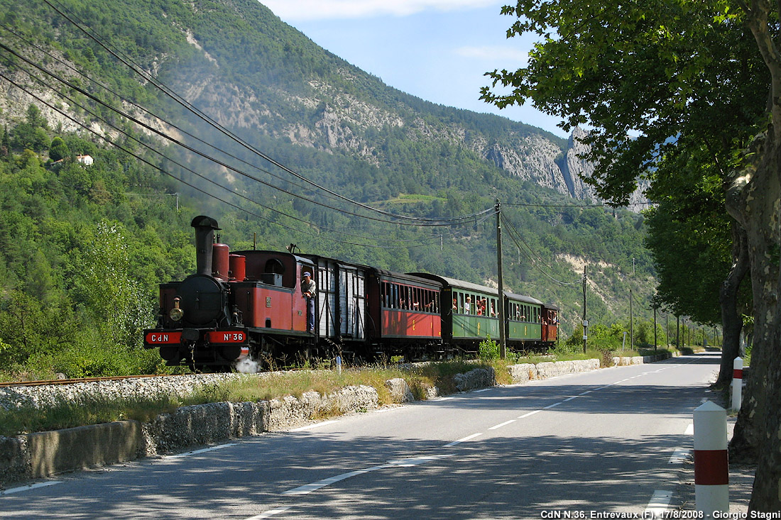 Train des Pignes (F) - Entrevaux.