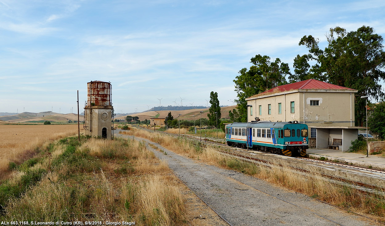 La ferrovia ionica senza fili - S.Leonardo di Cutro.