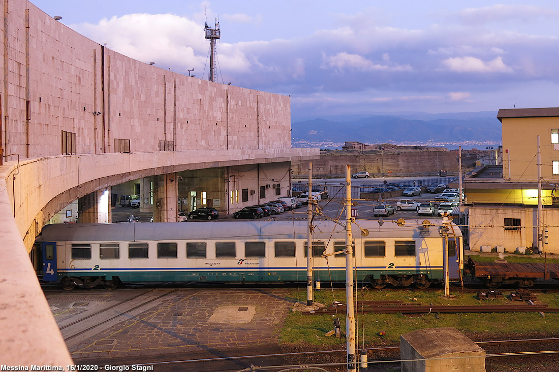 Ferrovia in Sicilia - Messina Marittima.