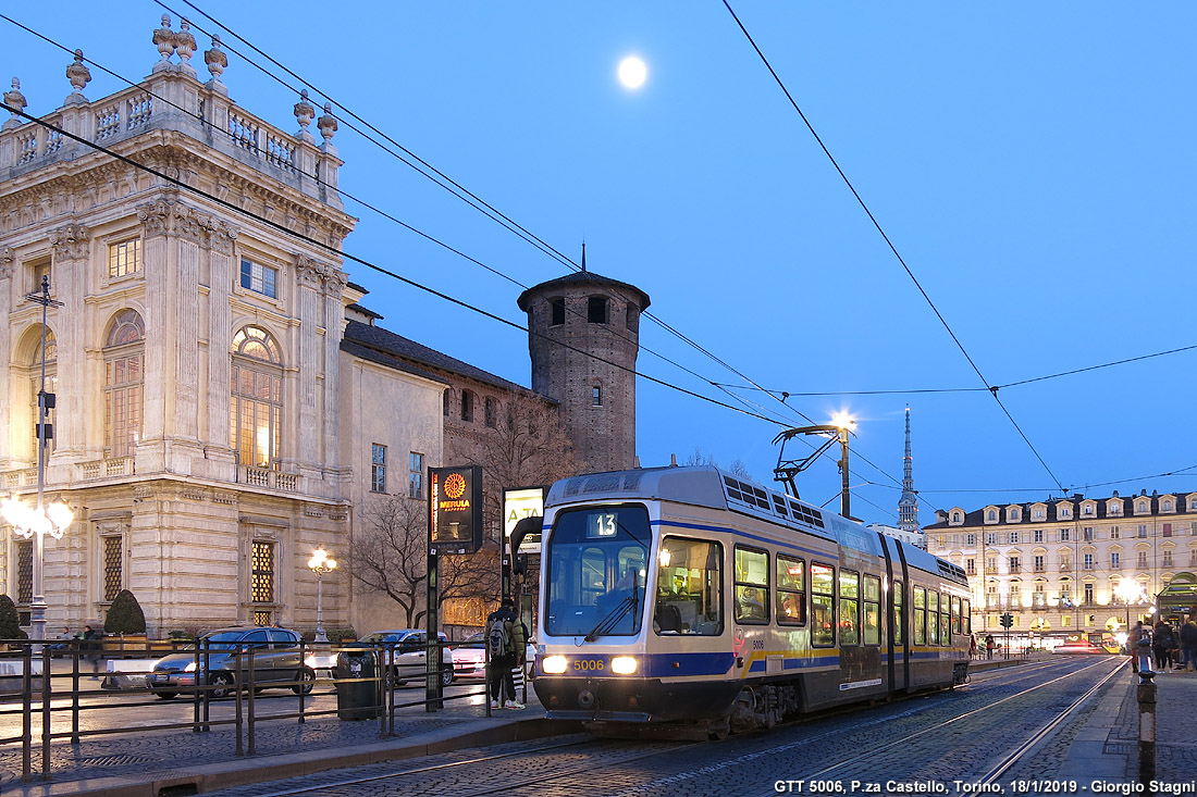 Torino - P.za Castello.