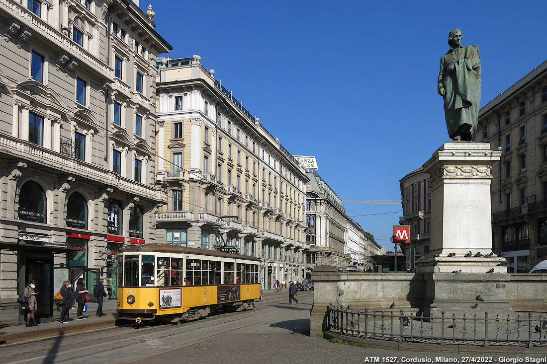Tram a Milano 2022 - Cordusio.