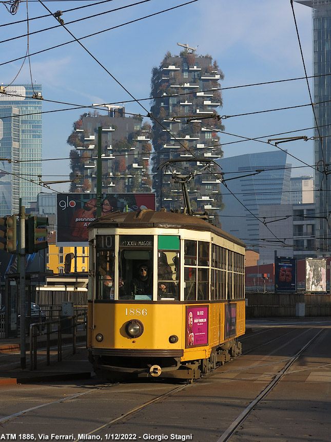 Tram a Milano 2022 - Via Ferrari.