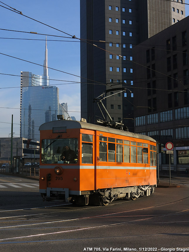 Tram a Milano 2022 - Via Farini.