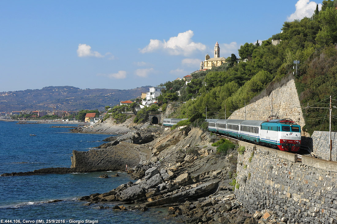 Tutti i treni della Riviera - Cervo.
