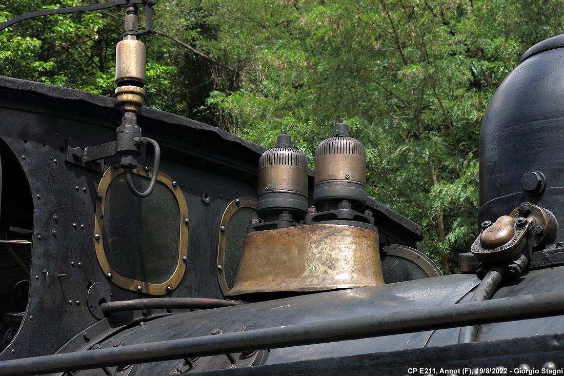 La locomotiva E211 - Annot.