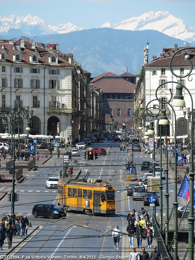 Ancora un sabato - P.za Vittorio Veneto.