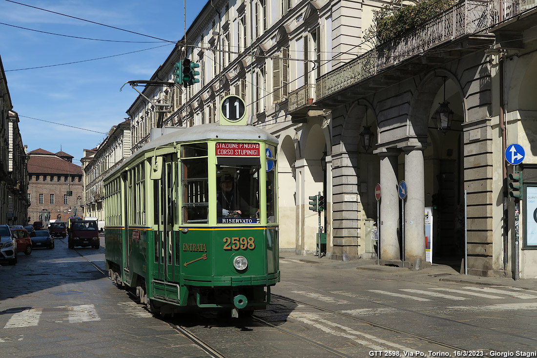 Torino tutto in un giorno - Via Po.