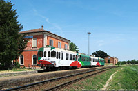 L'automotrice in stazione - S.Benedetto Po.