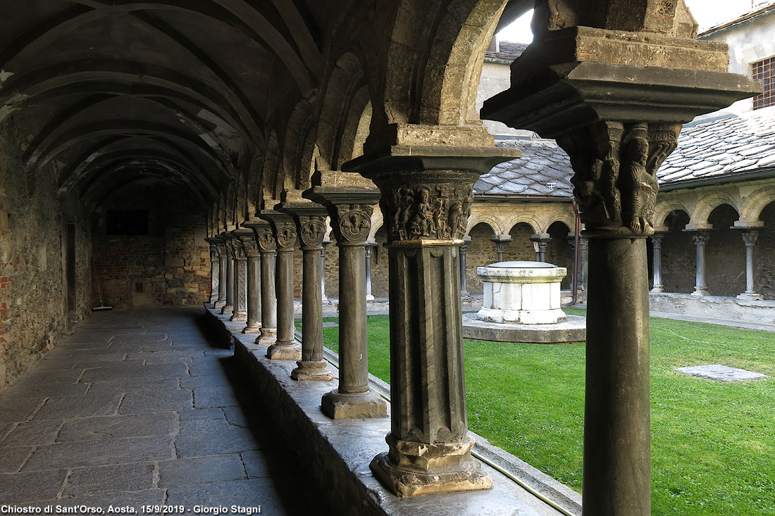 Alpi valdostane - Chiostro di Sant'Orso.