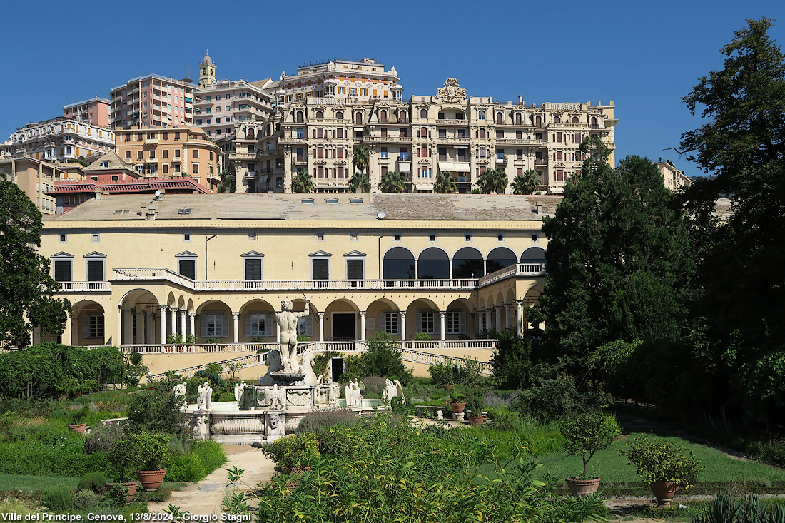 In viaggio - Villa del Principe.