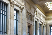 L'atrio e le scalinate - Fabbricato.