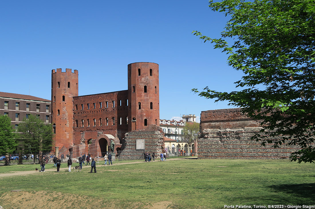 Ancora un sabato - Porta Palatina.