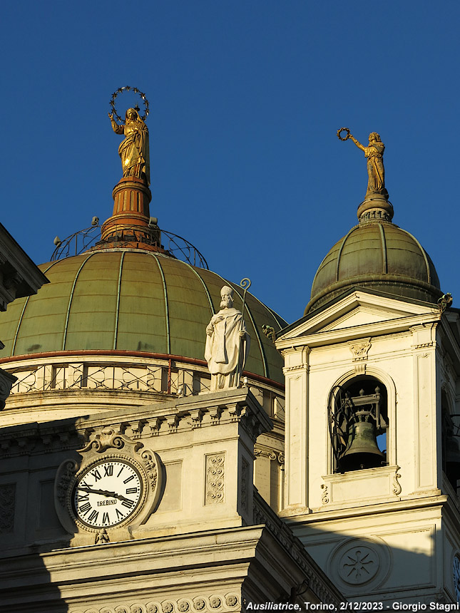 Torino a dicembre - Ausiliatrice.