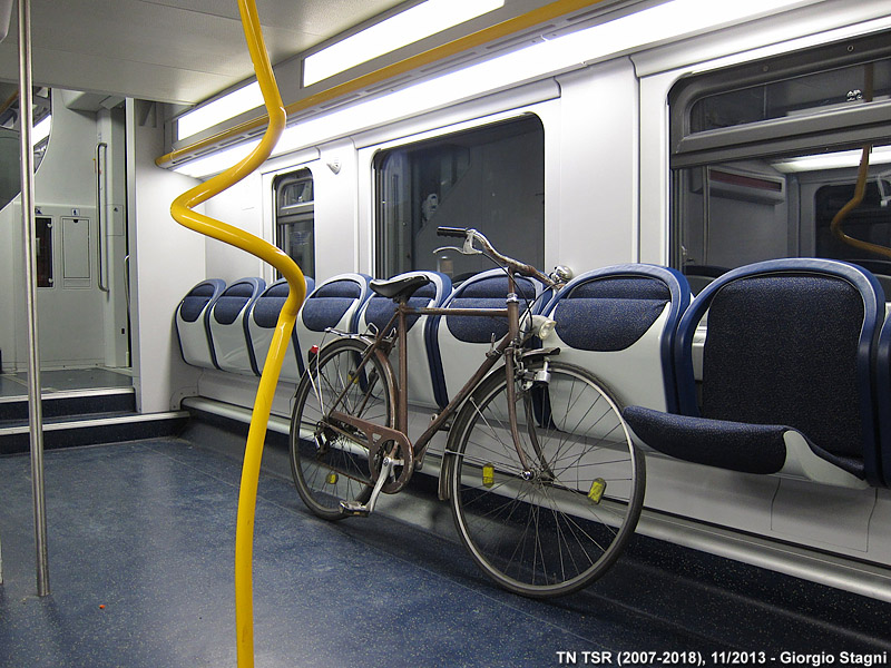 Nuovi treni tristemente inospitali - TSR.