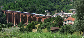 La terra e la ferrovia - Campomorone.