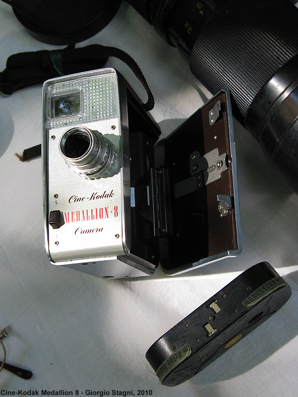 Cine Kodak Medallion 8 - Cine Kodak Medallion 8.