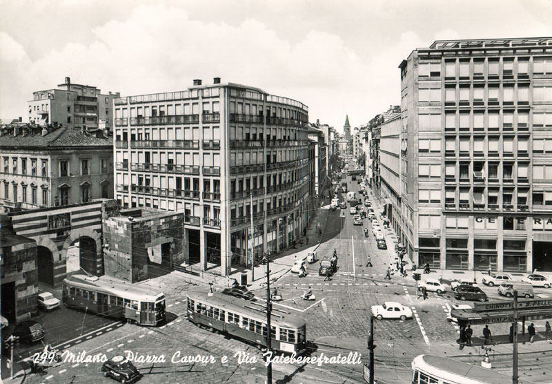 Vera fotografia - Piazza Cavour.