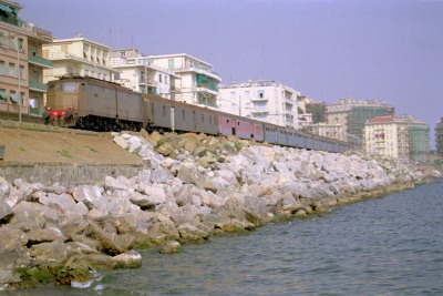 636peg2_.jpg