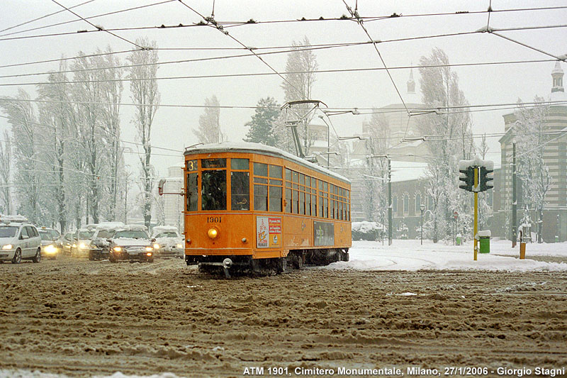 Neve sulla citt! - Piazzale del Monumentale.