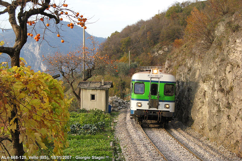 Stagioni sul lago d'Iseo - Autunno.
