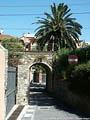 Se questa  una barriera - Via Semeria