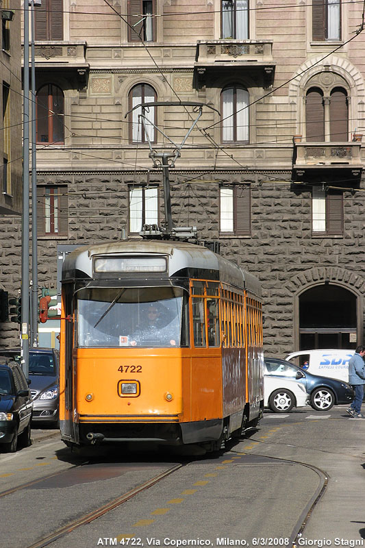 I binari verso la periferia - Via Copernico.