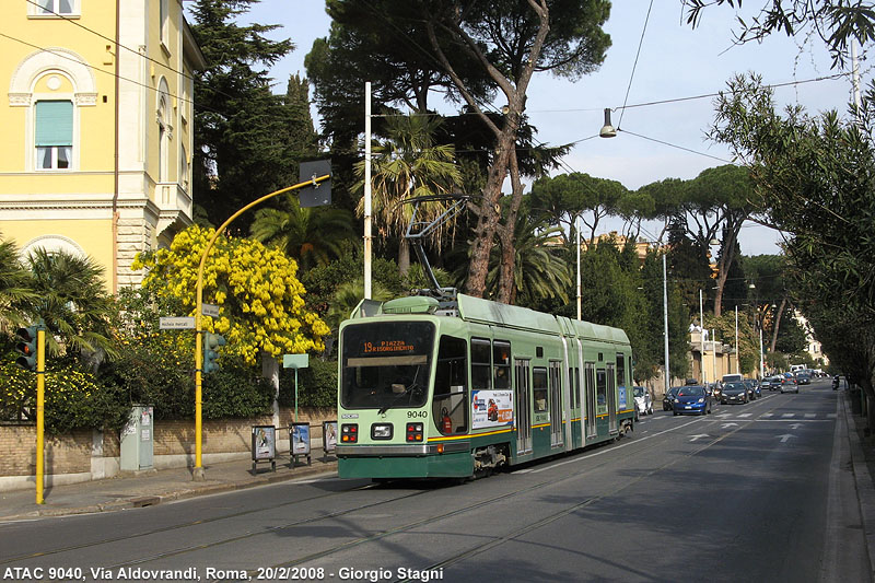 Tram a Roma - Via Aldovrandi.