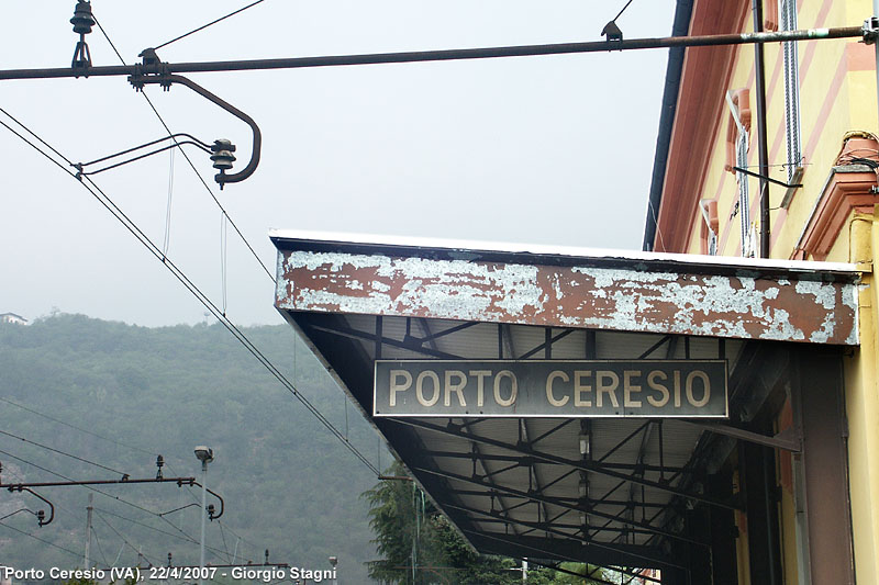 Cartelli neri - Porto Ceresio.