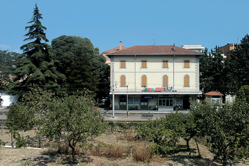 L'attacco alla costa - <i>[controesempio] </i>Andora.