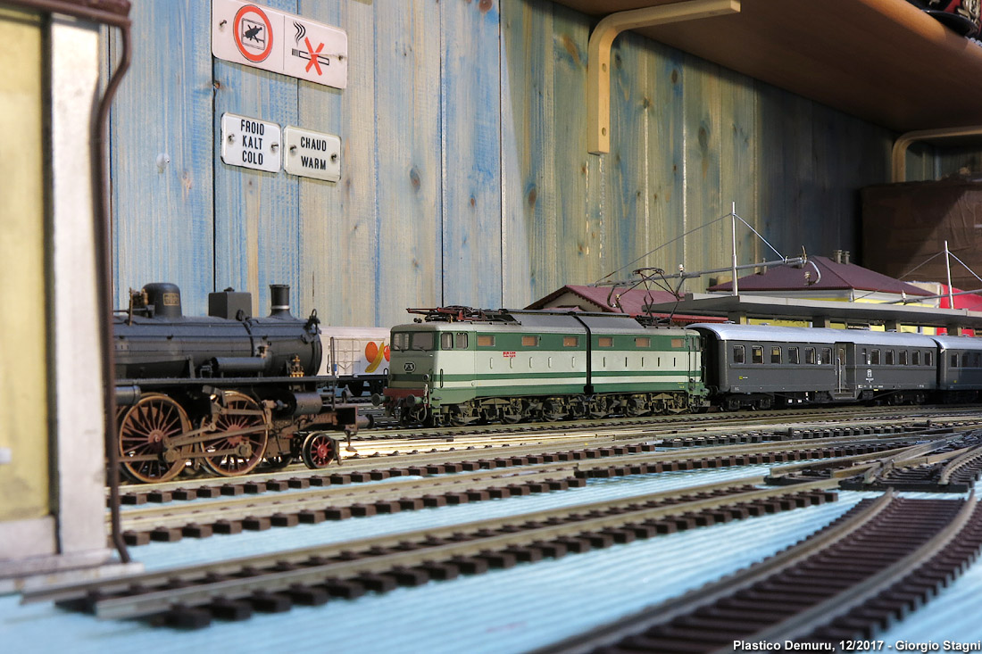 In costruzione - Deposito.