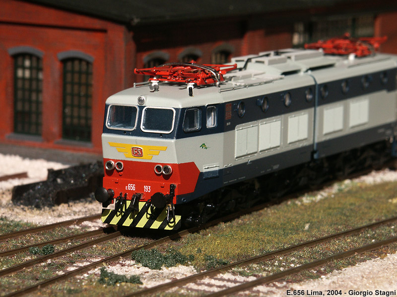 In fabbrica. - E.656.