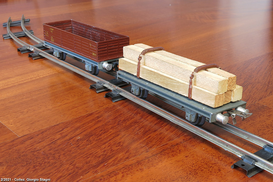 I treni FAGE a scartamento 22 mm - Carri merce.
