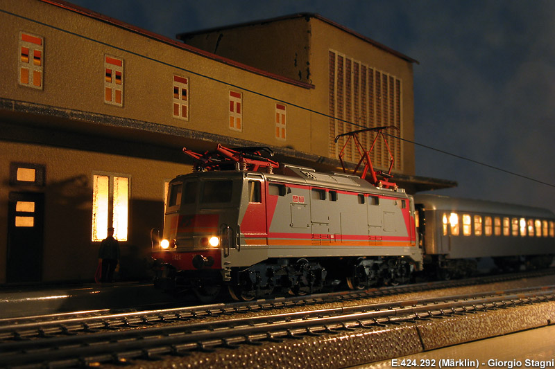 Di sera - FS E.424.292.