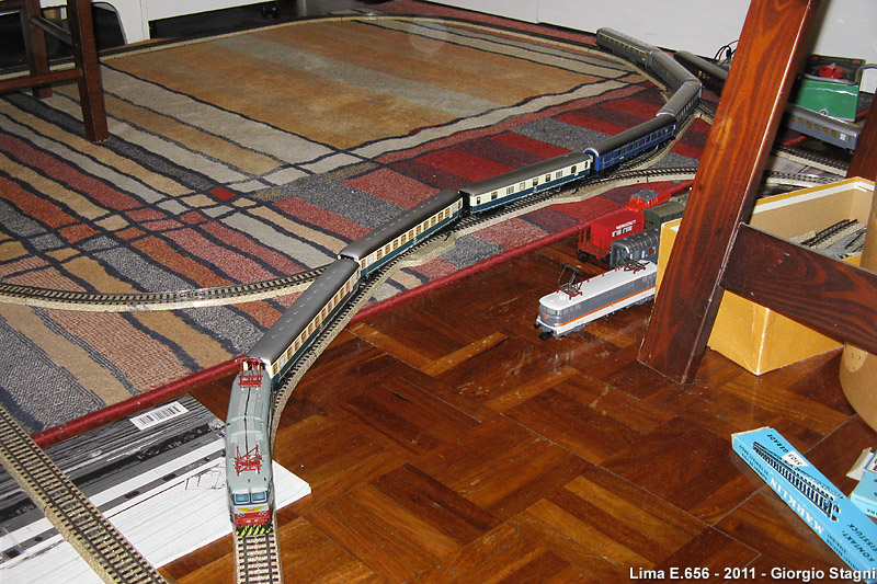 Binari sul tappeto! - Riviera Express.