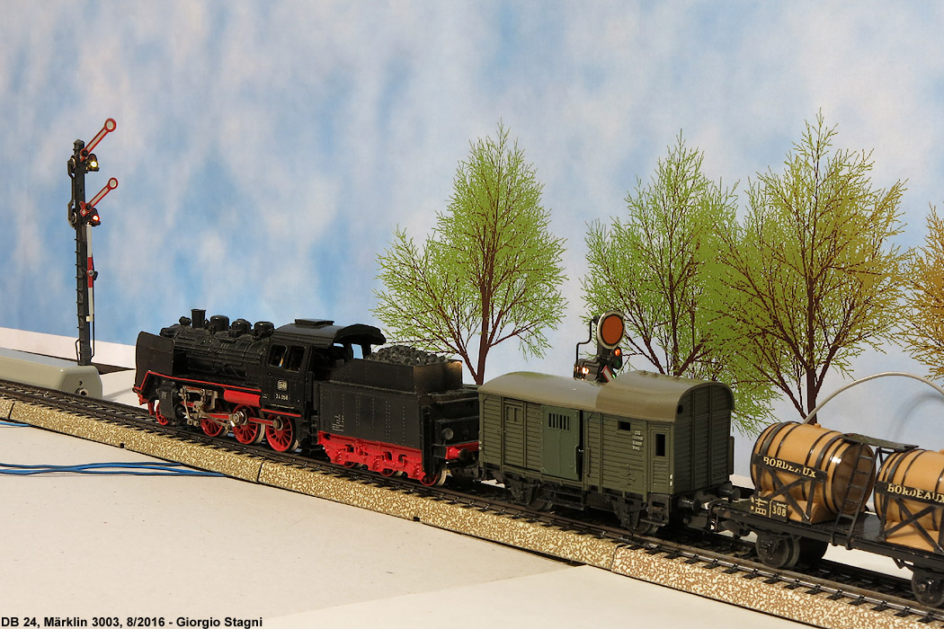 Mrklin Classic - 3003 (BR 24).
